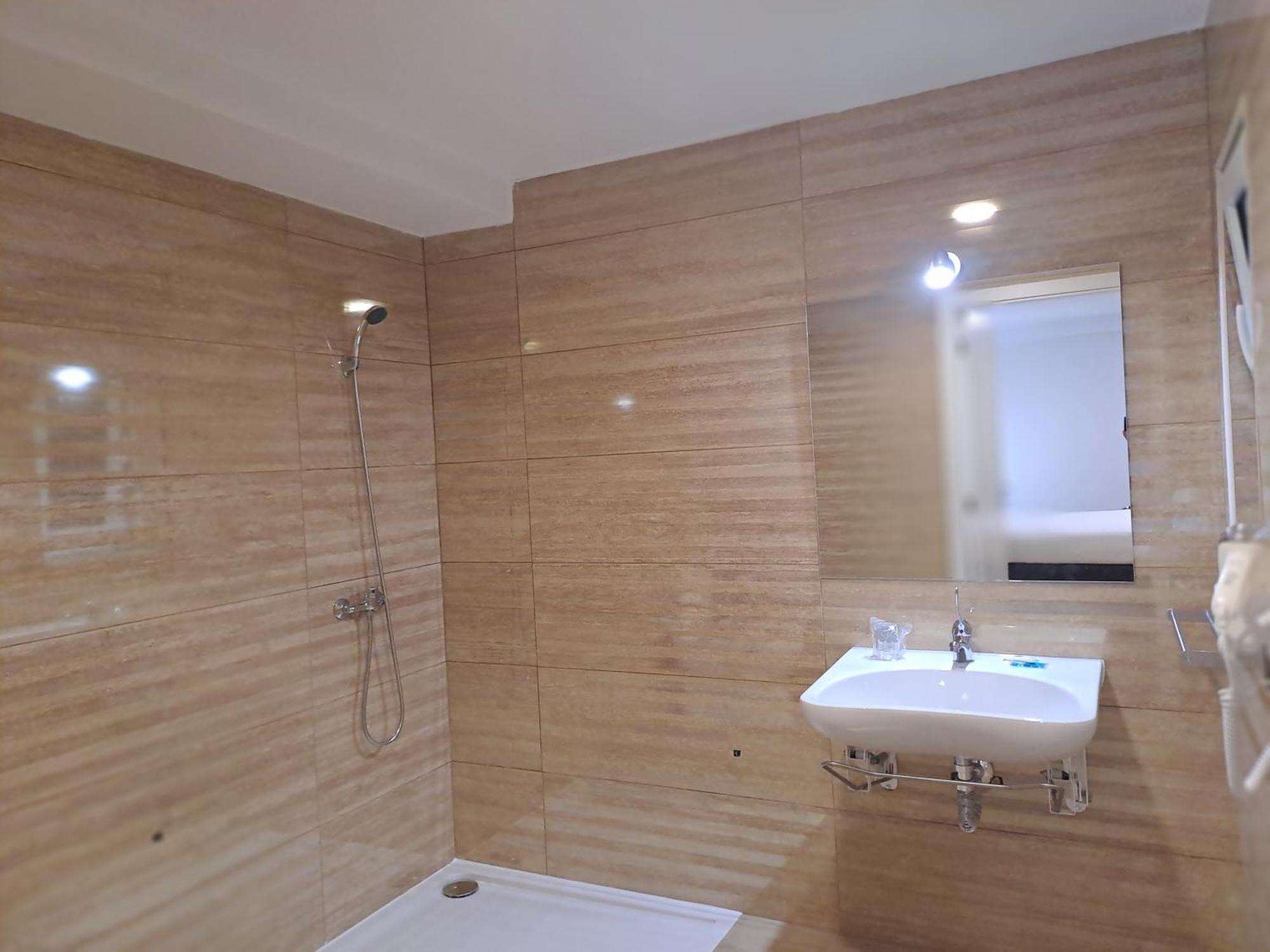 Vista Castelo Bed & Breakfast Serta Luaran gambar
